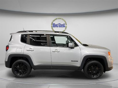Used 2019 Jeep Renegade Altitude w/ Quick Order Package 2XM image 8