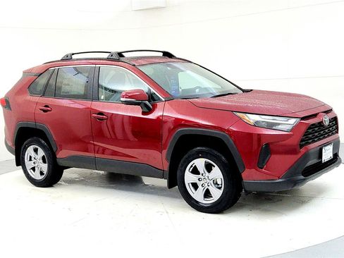 New 2025 Toyota RAV4 XLE image 7