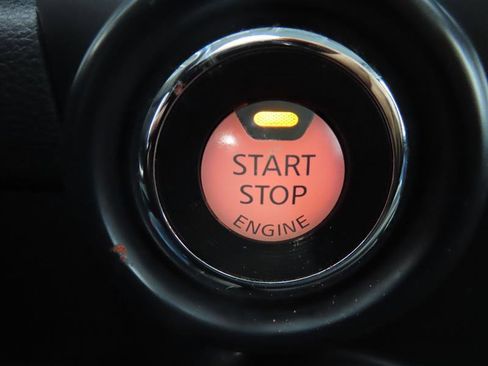 Used 2022 Nissan Titan S w/ S Utility Package image 13