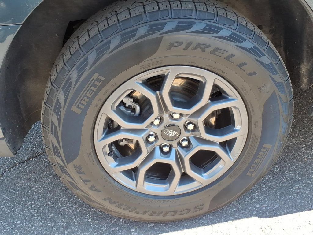 Certified 2025 Ford Expedition Active AWD/4WD image 7