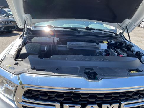 Used 2024 RAM 1500 Big Horn AWD/4WD image 22