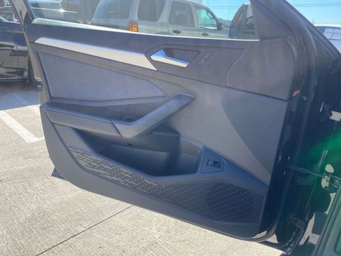 Used 2025 Volkswagen Jetta SE image 20