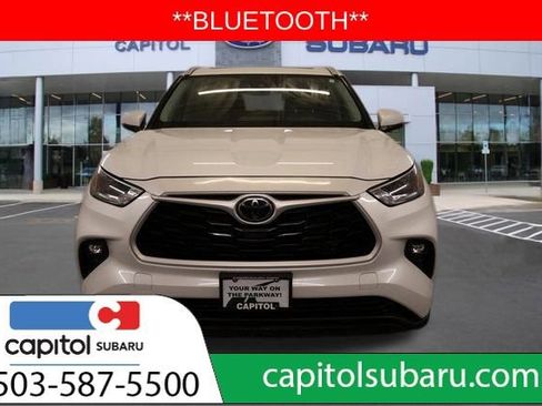 Used 2023 Toyota Highlander XLE image 8