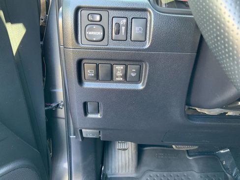 Used 2023 Toyota 4Runner Limited AWD/4WD image 19