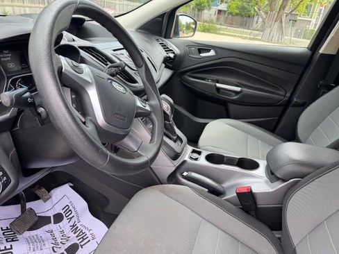 Used 2016 Ford Escape SE image 34