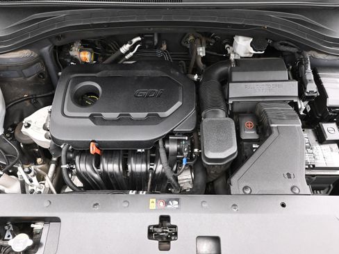 Used 2019 Hyundai Santa Fe SEL image 28