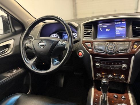 Used 2013 Nissan Pathfinder Platinum w/ Platinum Premium Pkg AWD/4WD image 14