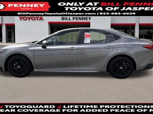 New 2026 Toyota Camry SE FWD image 2