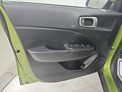Certified 2023 Hyundai Venue SEL FWD image 10