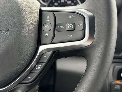 New 2026 RAM 1500 4x4 Crew Cab image 27