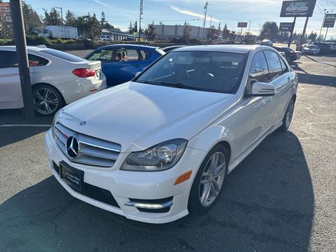 Used 2012 Mercedes-Benz C 300 4MATIC Sedan image 1