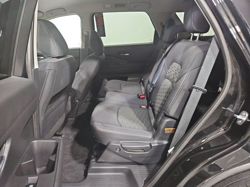 Used 2022 Nissan Pathfinder SV AWD/4WD image 24