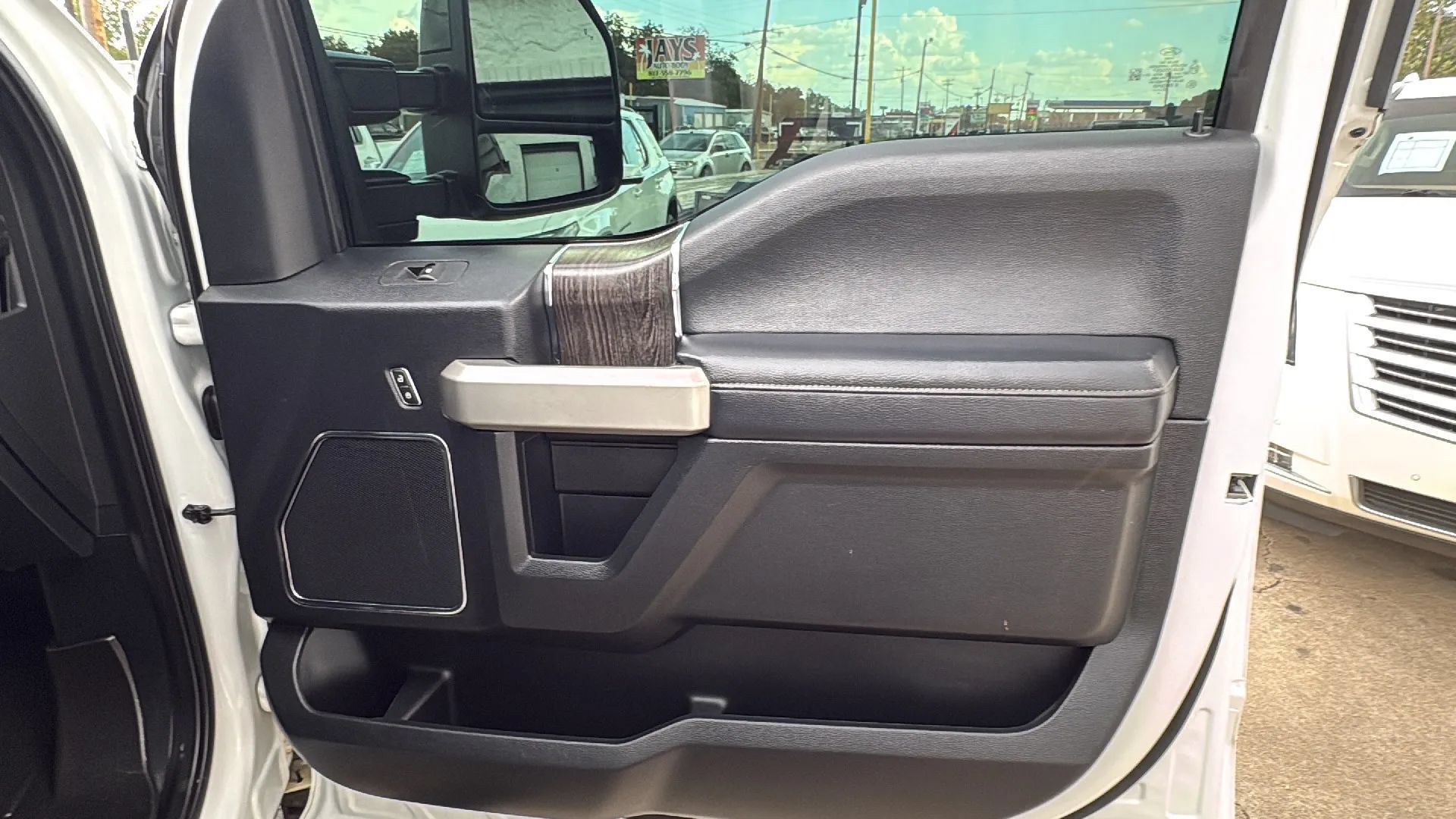 Used 2021 Ford F250 Lariat AWD/4WD image 13