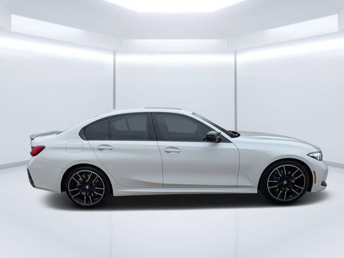 Used 2024 BMW M340i w/ Premium Package image 2