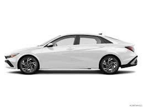 Used 2025 Hyundai Elantra Limited FWD image 5