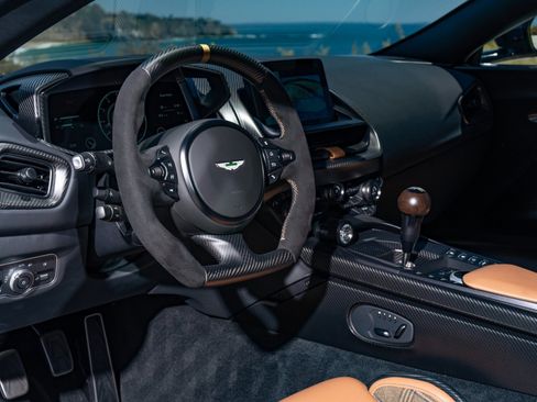 Used 2024 Aston Martin Valour image 38