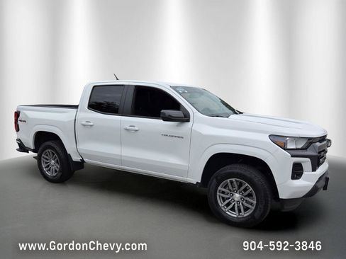 Certified 2024 Chevrolet Colorado LT w/ LT Convenience Package AWD/4WD image 8