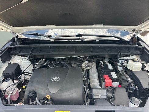 Used 2020 Toyota Highlander Limited AWD/4WD image 31