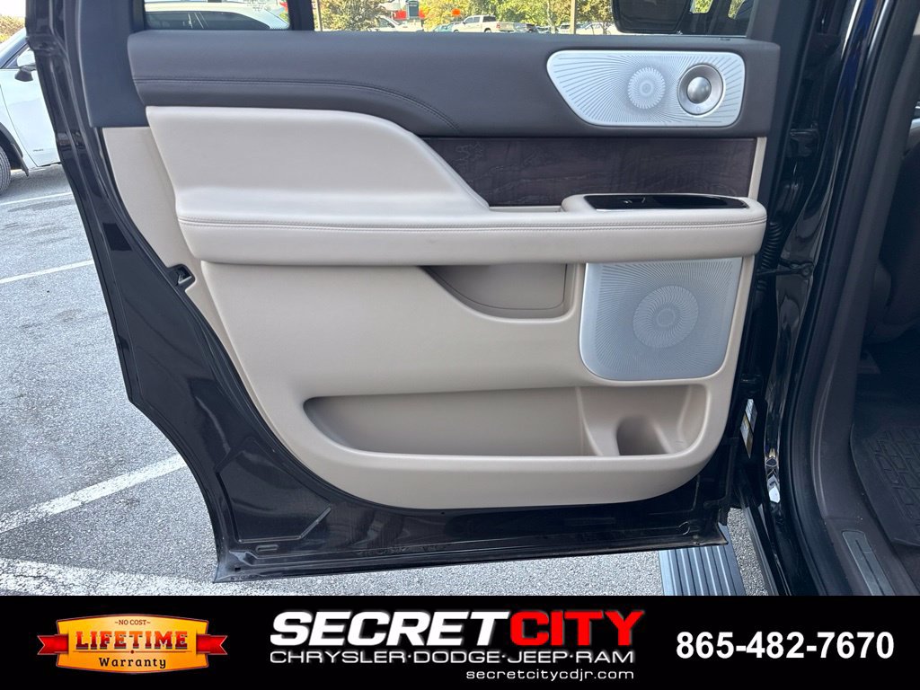 Used 2024 Lincoln Navigator L Reserve AWD/4WD image 29