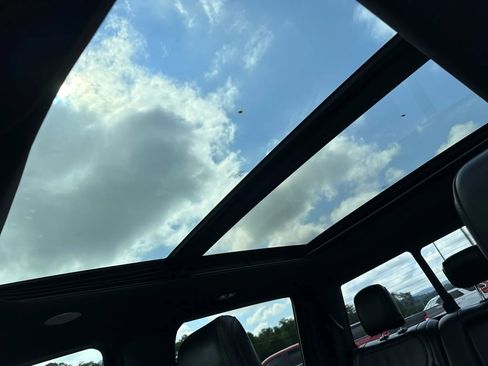 Used 2022 Ford F150 Raptor w/ Equipment Group 801A High image 9