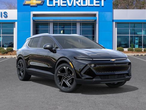 New 2026 Chevrolet Equinox EV LT image 8