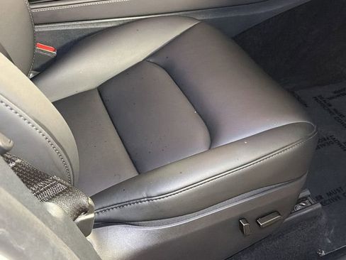 Used 2025 Tesla Model Y Long Range RWD image 11