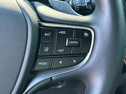 Used 2025 Lexus ES 350 w/ Premium Package FWD image 27