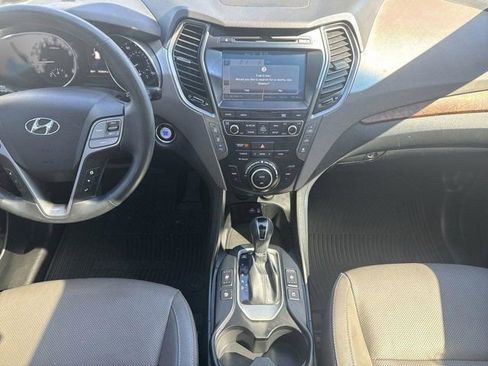 Used 2018 Hyundai Santa Fe Limited FWD image 12