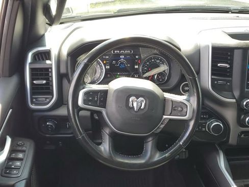 Used 2022 RAM 1500 Big Horn AWD/4WD image 12