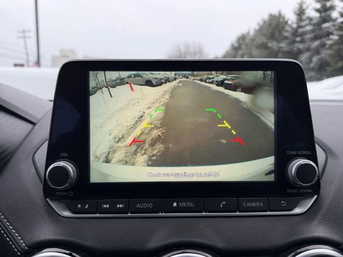 Used 2025 Nissan Sentra SV image 23