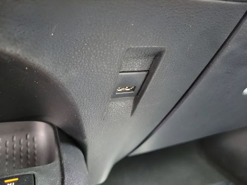 Used 2022 Toyota Corolla XLE image 21