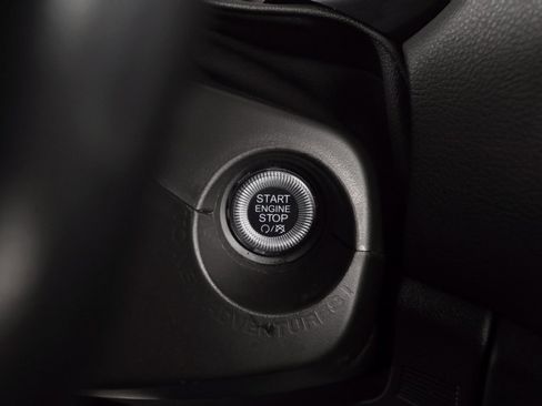 Certified 2023 Jeep Renegade Trailhawk w/ Trailhawk Elite Group image 27