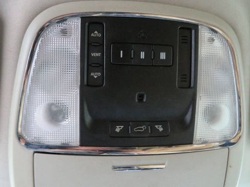 Used 2011 Dodge Durango Citadel w/ Trailer Tow Group IV image 24