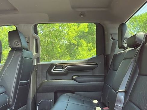 Used 2024 Chevrolet Silverado 1500 LT AWD/4WD image 24