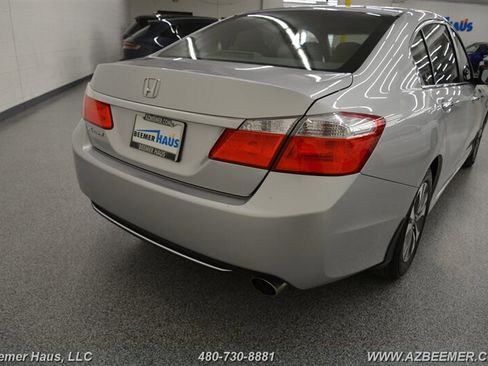 Used 2013 Honda Accord LX image 39