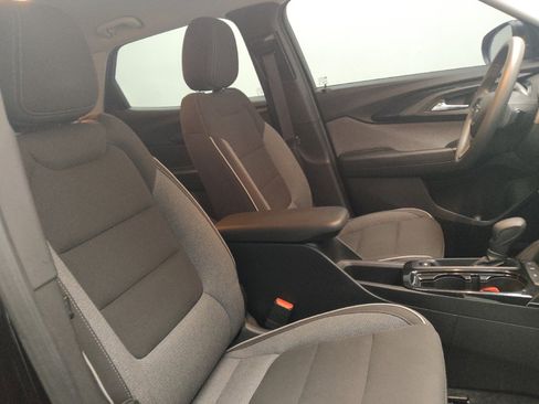 Used 2021 Chevrolet TrailBlazer LT w/ Convenience Package FWD image 21
