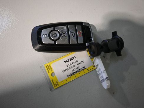 Used 2024 Ford Expedition Max Limited image 10