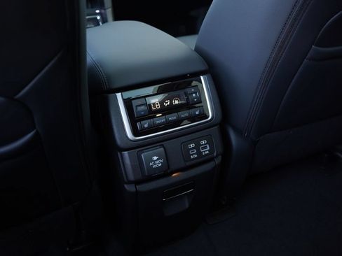 New 2026 Subaru Ascent Touring AWD/4WD image 9