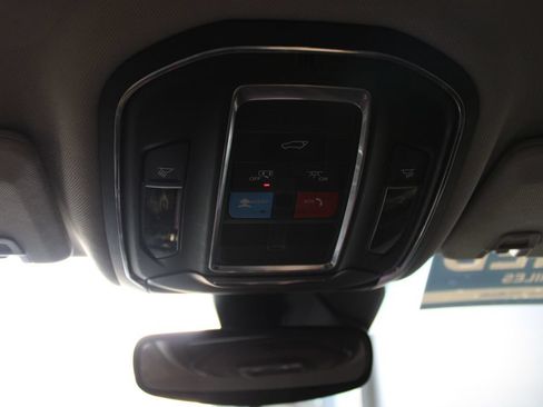 Used 2022 Jeep Grand Cherokee L Limited AWD/4WD image 15