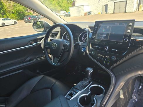 Certified 2021 Toyota Camry XLE FWD image 10