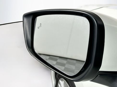 Used 2022 Nissan Leaf S FWD image 16