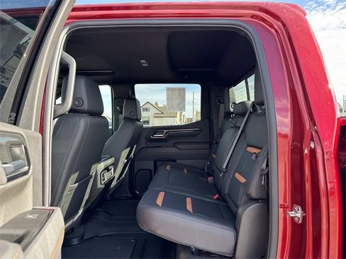 Used 2025 GMC Sierra 1500 AT4 w/ AT4 Premium Package image 12