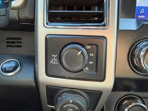 Used 2019 Ford F150 Lariat w/ Trailer Tow Package AWD/4WD image 25