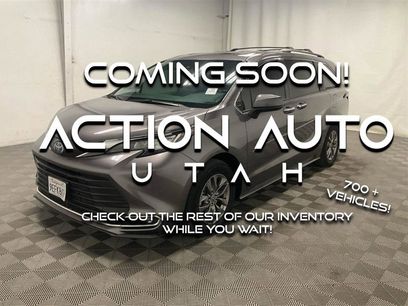 Used 2023 Toyota Sienna XLE