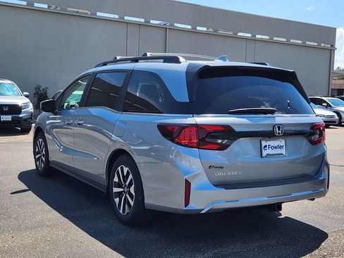 New 2026 Honda Odyssey EX-L image 4