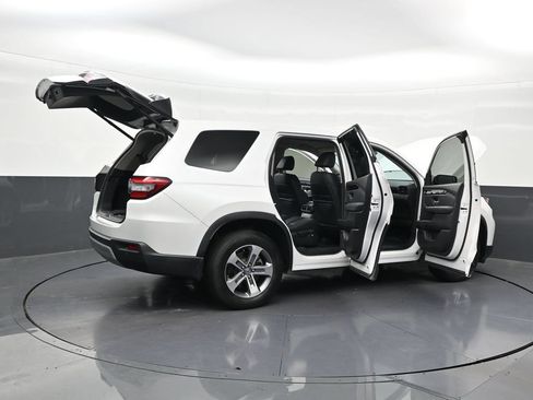 Used 2023 Honda Pilot EX-L image 25