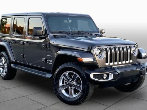 Used 2022 Jeep Wrangler Unlimited Sahara w/ LED Lighting Group AWD/4WD image 3