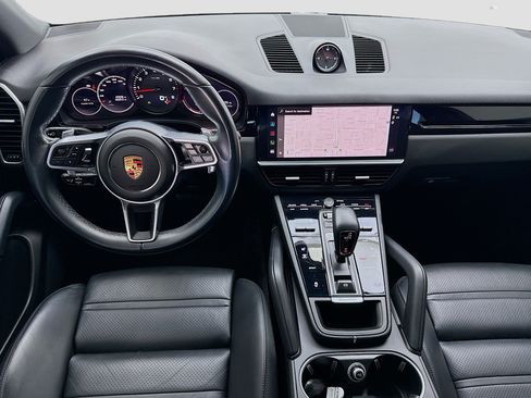 Used 2023 Porsche Cayenne Platinum Edition AWD/4WD image 15