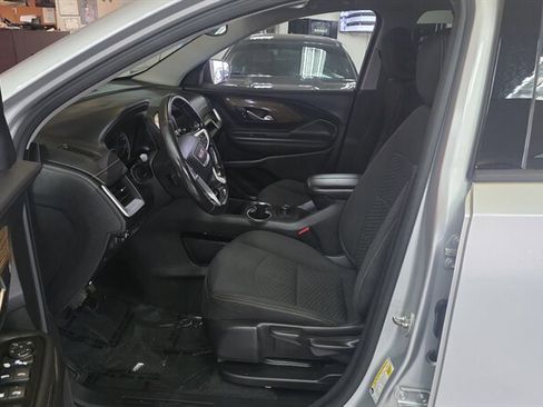 Used 2018 GMC Terrain SLE image 9