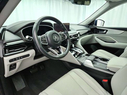 Used 2022 Acura MDX SH-AWD w/ Technology Package image 11